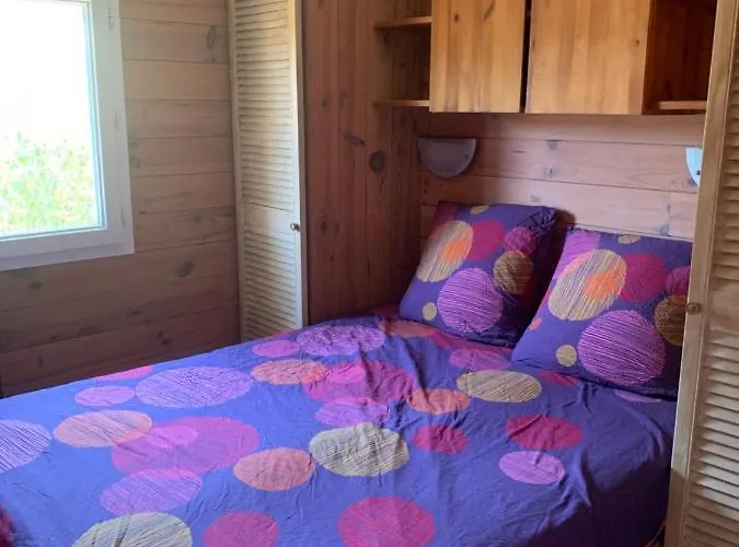 La Petite Maison Dans Le Maquis